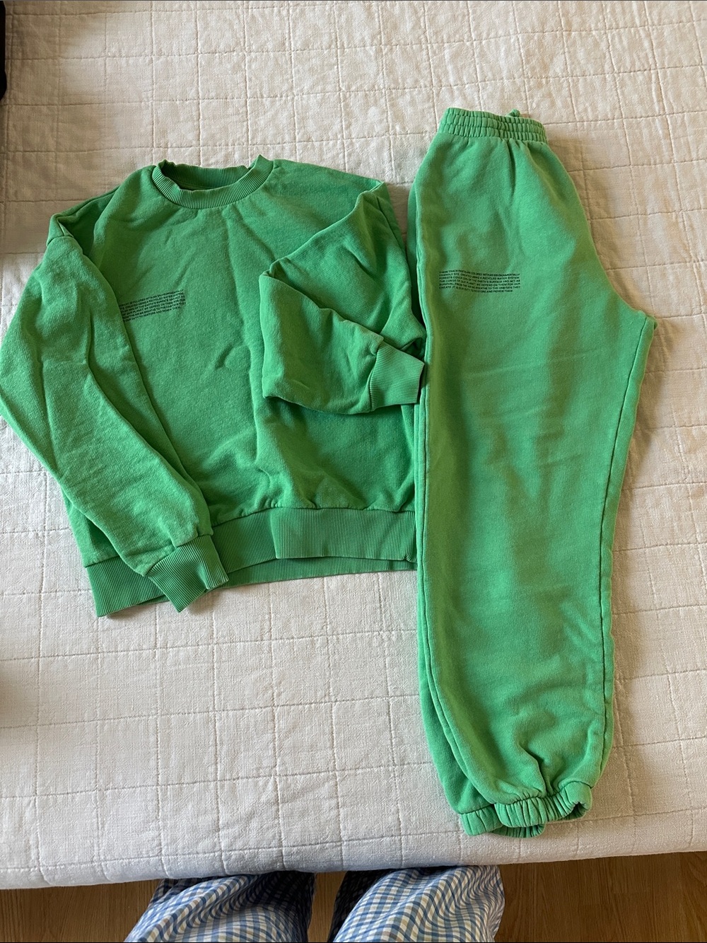 Women’s Green Sweatshirt and Jogger Set brand pangaia